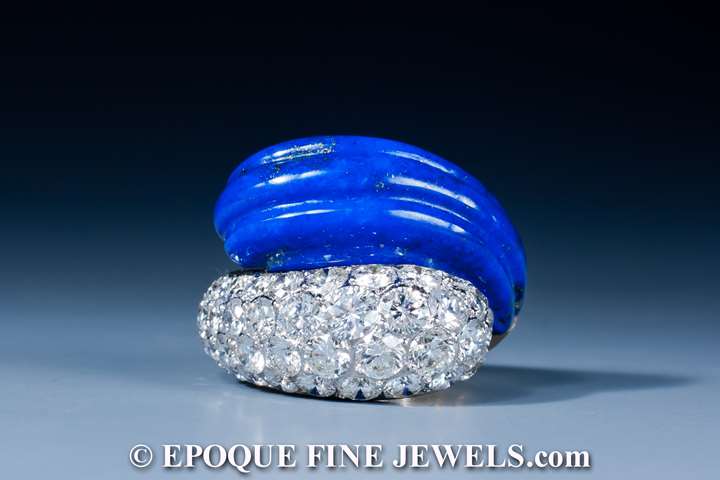 A beautiful lapis and diamond crossover ring